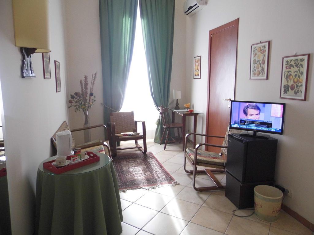 Bed and Breakfast La Residenza Dei Nobili Catanzaro Habitación foto